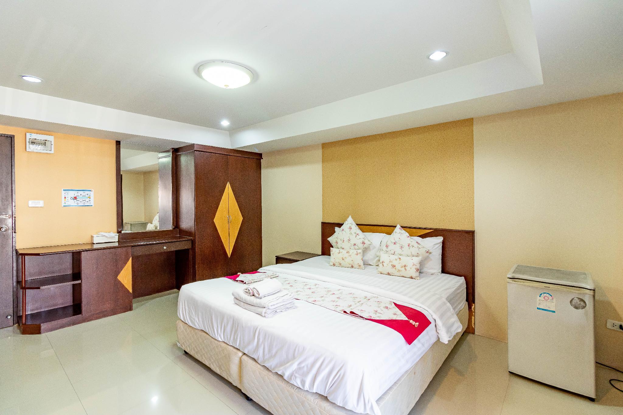 Aparthotel Grannylla Charoenkrung Bangkok Exterior foto